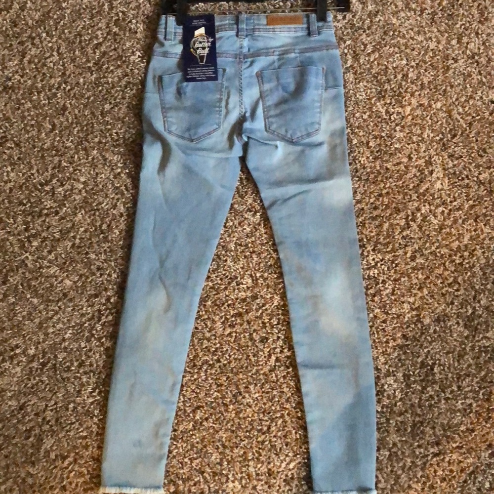 Distressed Fringe Jeans - Picture 5 of 5